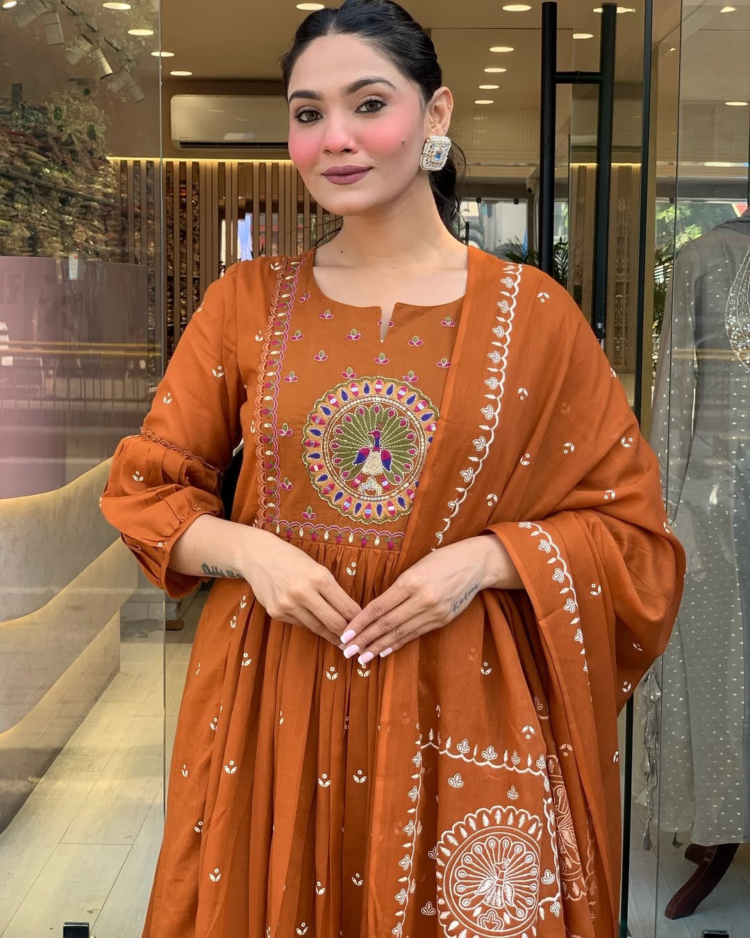 Trendy Naari Printed Kurta, Trouser/Pant & Dupatta Set.