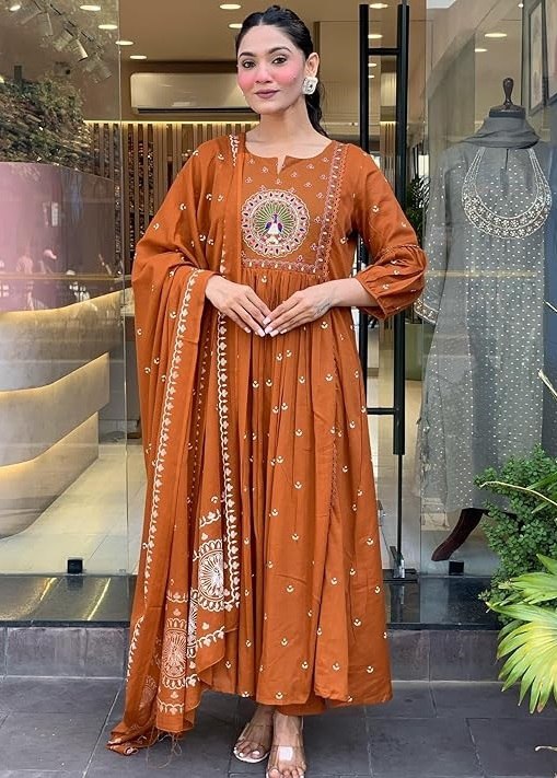 Trendy Naari Printed Kurta, Trouser/Pant & Dupatta Set.